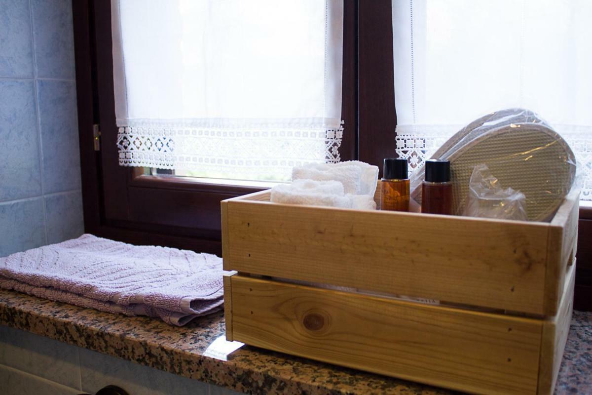 Agriturismo La Ca Veja Monforte D'Alba Ngoại thất bức ảnh