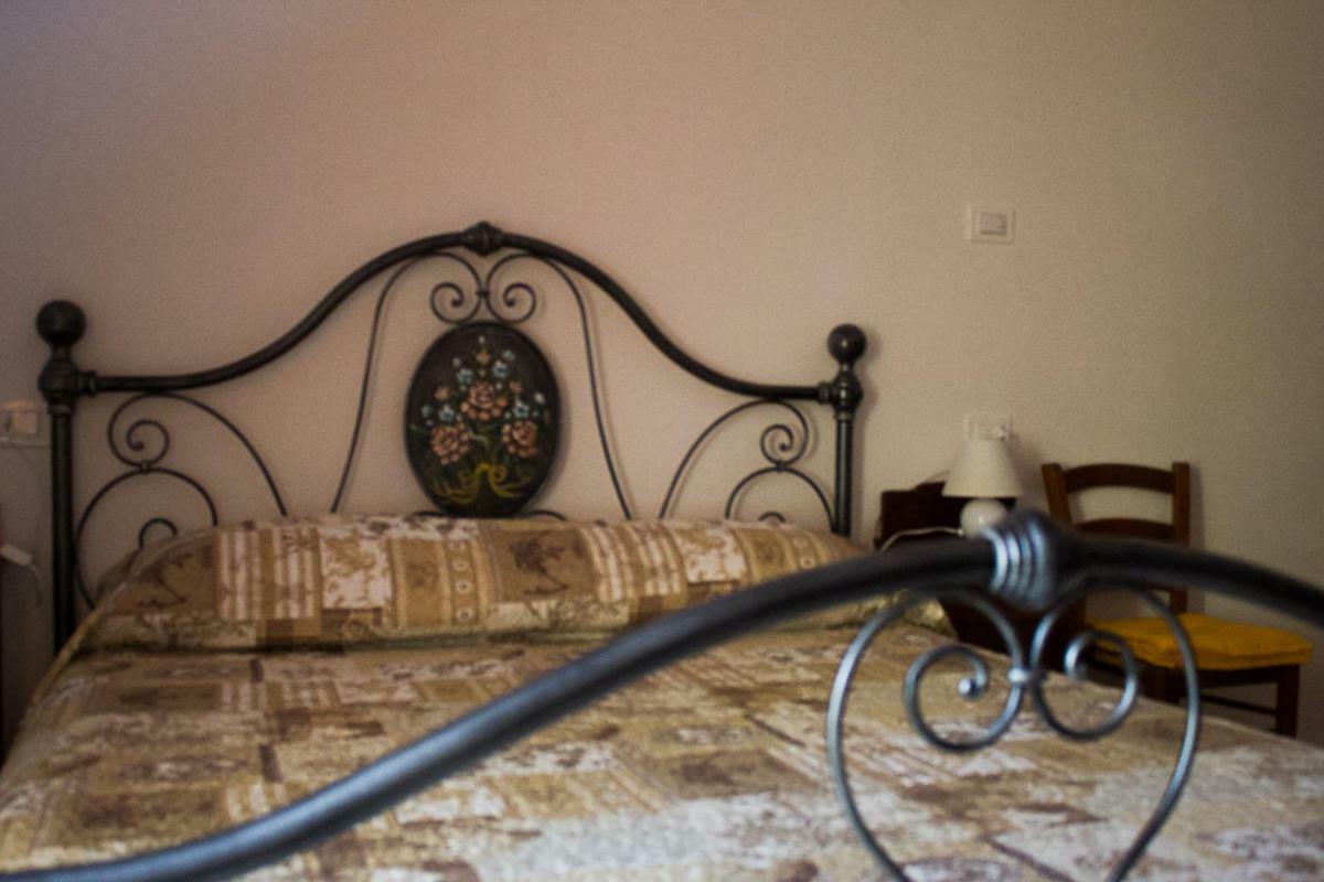 Agriturismo La Ca Veja Monforte D'Alba Ngoại thất bức ảnh