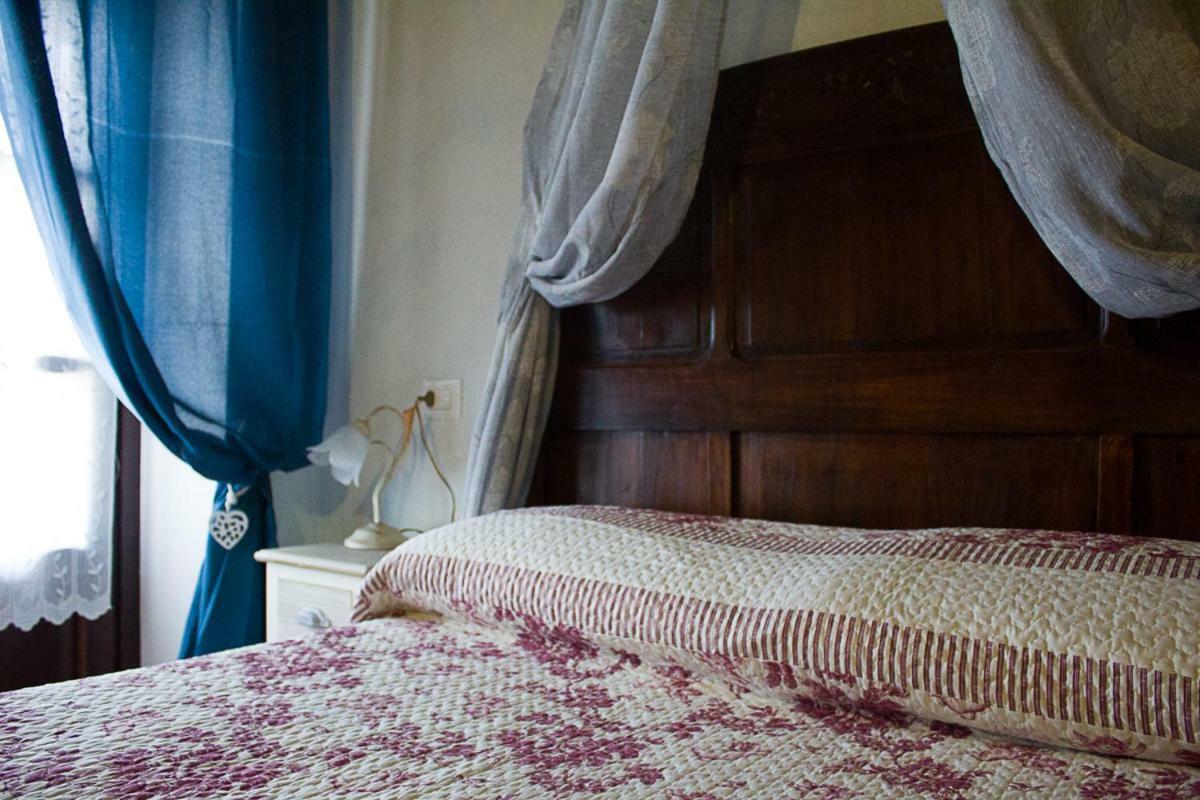 Agriturismo La Ca Veja Monforte D'Alba Ngoại thất bức ảnh