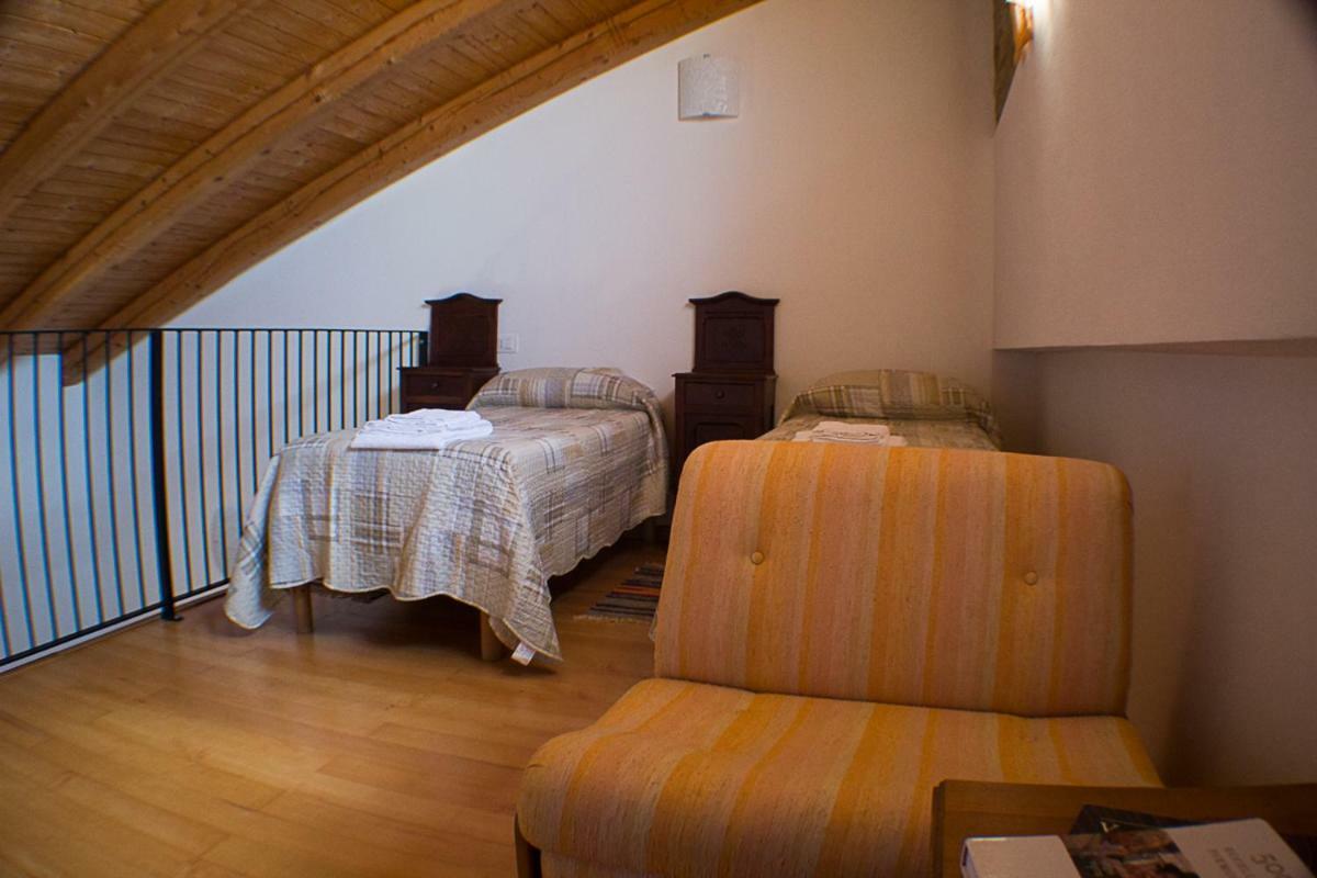 Agriturismo La Ca Veja Monforte D'Alba Ngoại thất bức ảnh