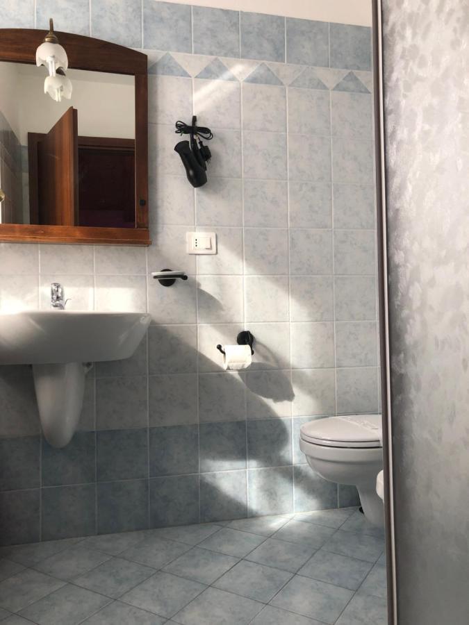 Agriturismo La Ca Veja Monforte D'Alba Ngoại thất bức ảnh